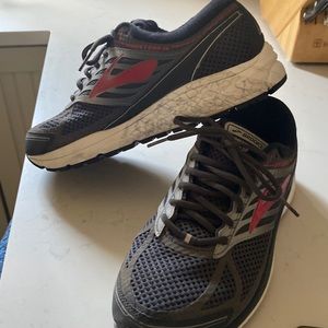 Men’s Brooks Addiction 13 size 10 extra wide(4E)